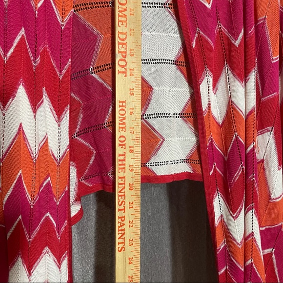 BCBGMaxAzria Women’s Chevron High Low Cardigan - Picture 10 of 12